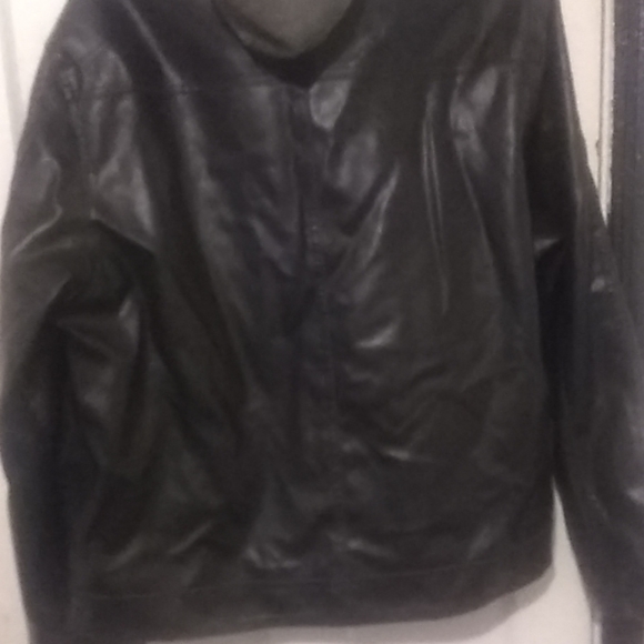 Black leather coat with hoodie - Picture 3 of 4